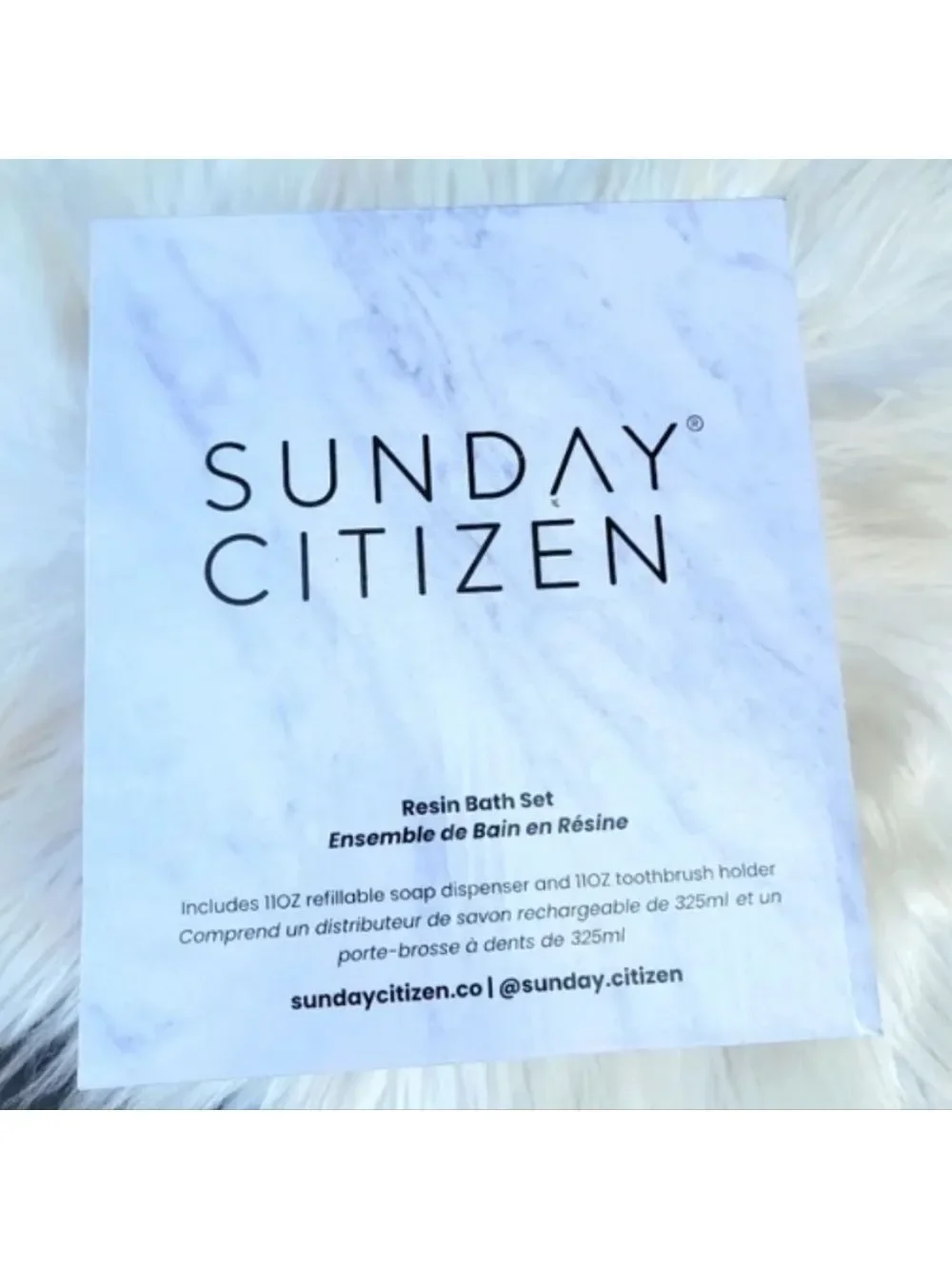 Sunday Citizen Marble Resin Bath Set
